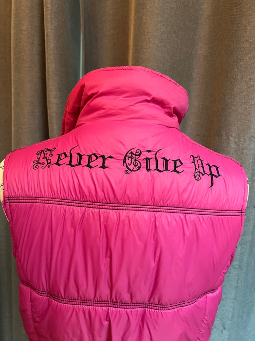 Cowgirl Tuff Hot Pink Quilted Vest - Picture 6 of 11